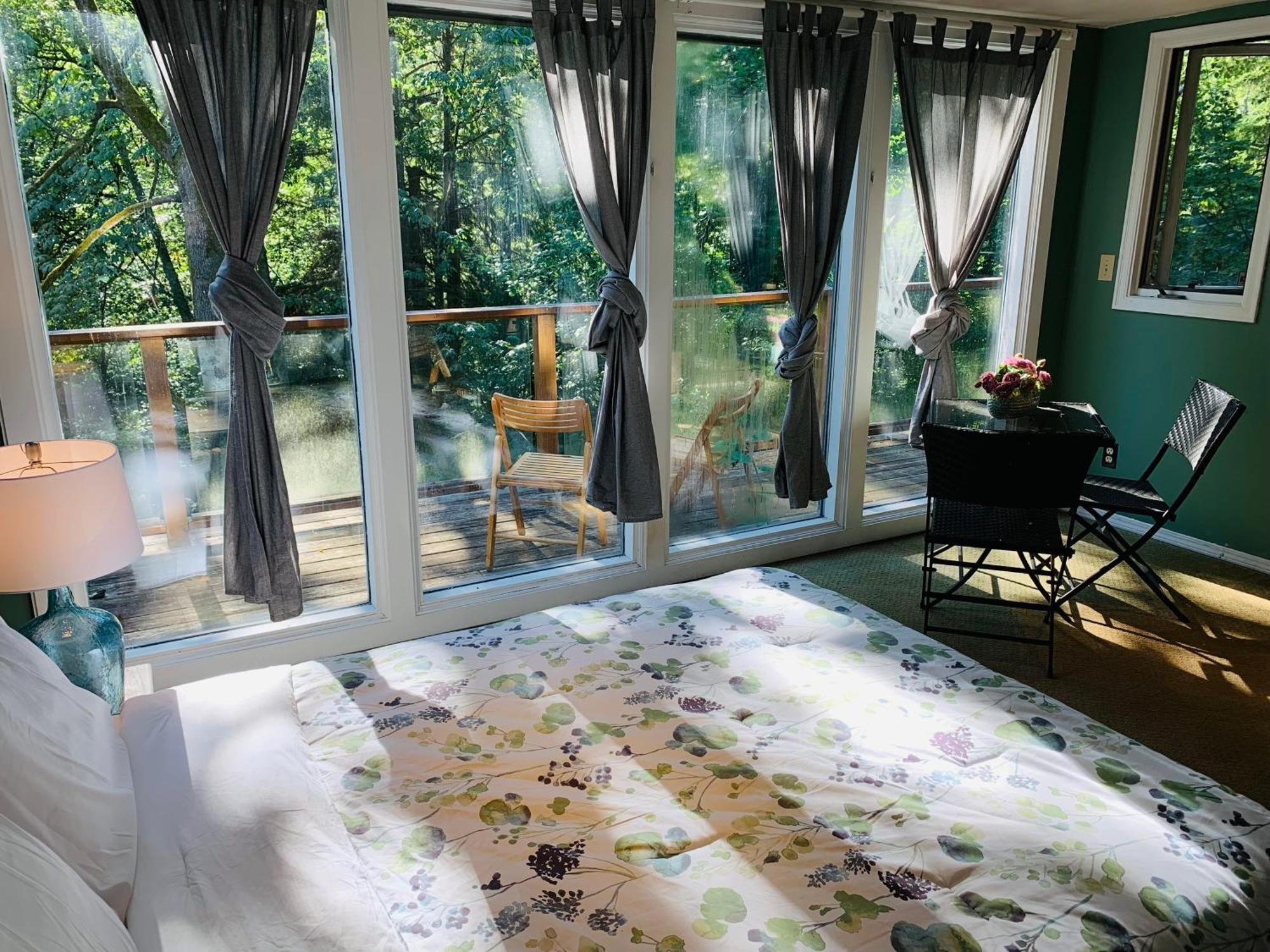 Creekside Private Suite North Vancouver Buitenkant foto